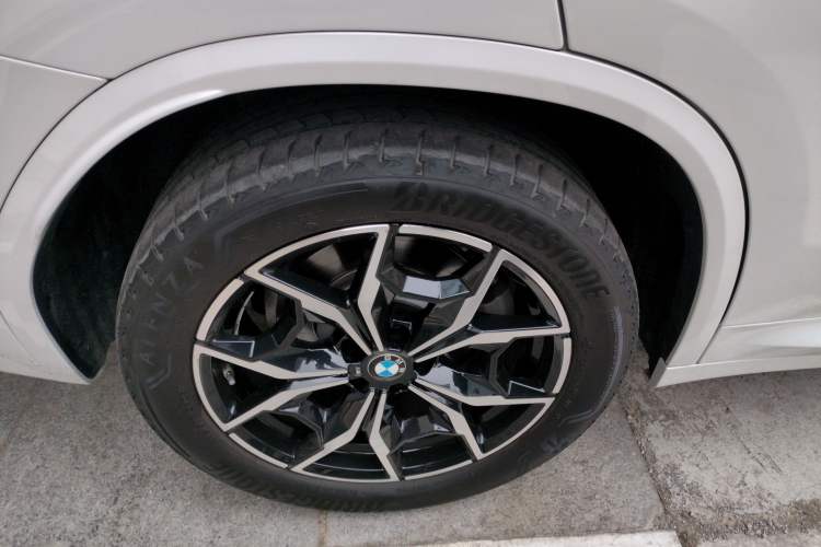 Used BMW X3 2023 xDrive25i M Sport Package Right Rear Wheel Hub