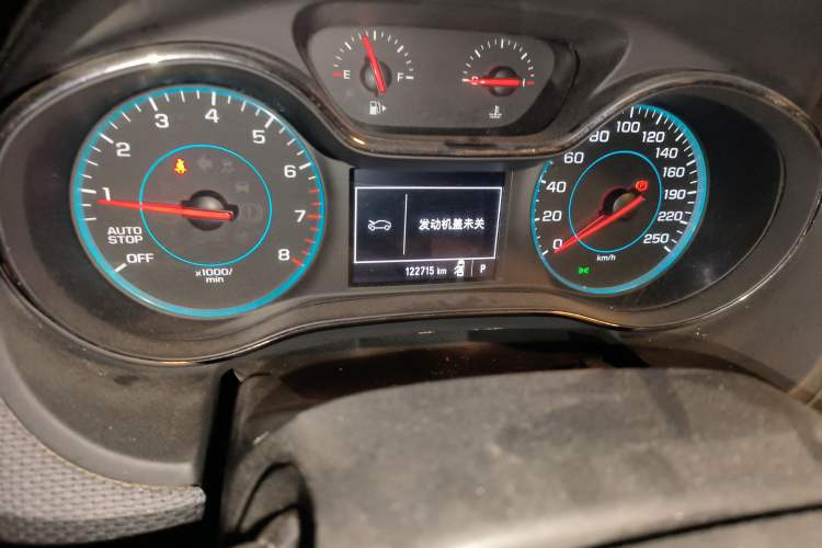 Used Chevrolet Cruze 2018 Revised Version 320 Automatic Pioneer Edition Odometer Close Up