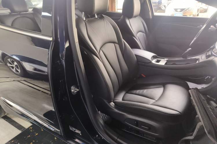 Used Buick LaCrosse 2022 552T Luxury Version