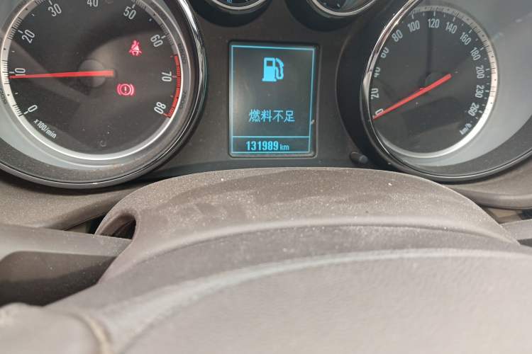 Used Buick Regal 2014 2.0L Leading Fashion Edition