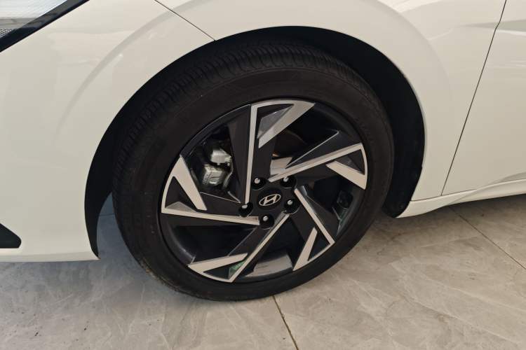 Used Hyundai Elantra 2023 1.5L CVT GLX Elite Edition Exterior 4