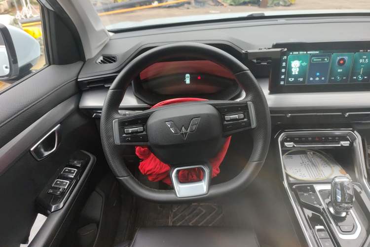 Used Wuling Asta 2022 2.0L DHT Electric-Speed Version