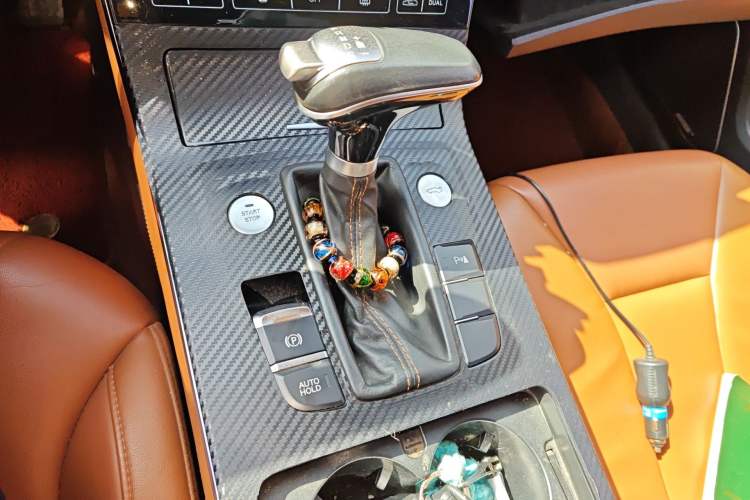 Used Hongqi H5 2018 30TD Smart Connect Dynamic Edition
