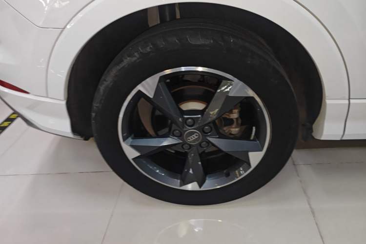 Used Audi Q3 2020 35 TFSI Fashion Dynamic Model
