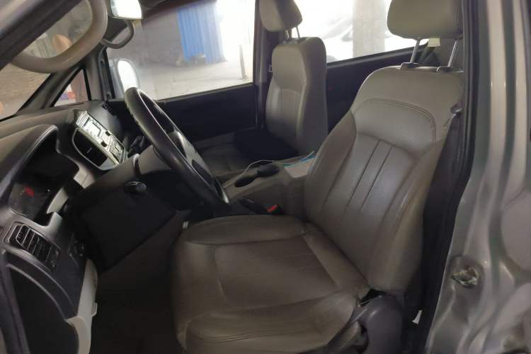 Used FORTHING Lingzhi 2016 M5 2.0L 7-seat Long-wheelbase Comfort Version