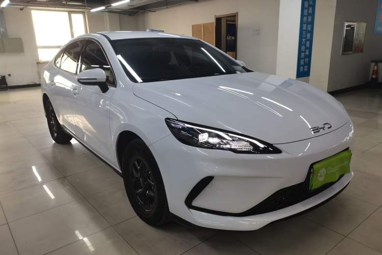 Used BYD Seal 05 DM-i 2026 DM-i 128KM Luxury Edition Front Right 45 Deg