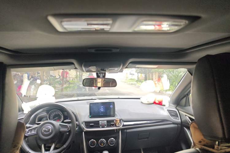 Used Mazda CX-4 2018 2.0L Automatic Two-Wheel Drive Blue Sky Dynamic Version China V Standard
