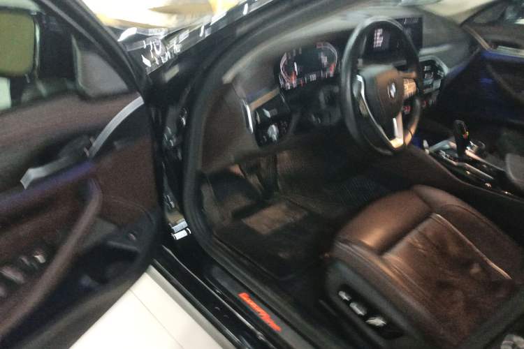 Used BMW 5 Series 2020 530Li Luxury Edition Premium Package Driver Seat