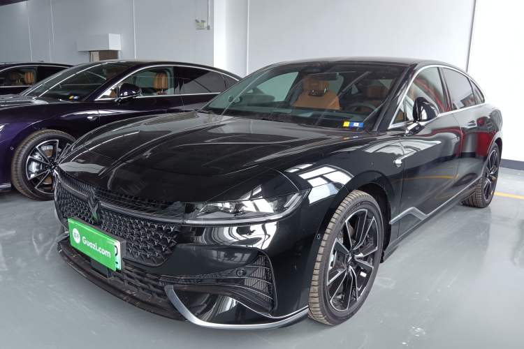 Used VOYAH PASSION 2024 PHEV Four-Wheel Drive Ultra-Long Range Flagship Model