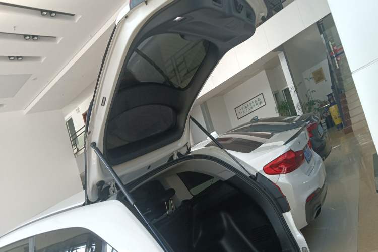 Used Honda Jade 2020 1.8L automatic Comfort version
