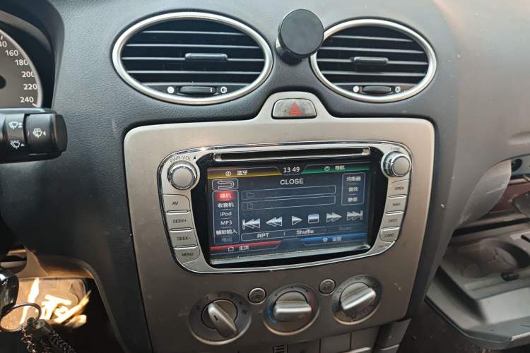 Used Ford Focus 2013 Hatchback Classic 1.8L Automatic Base Model
