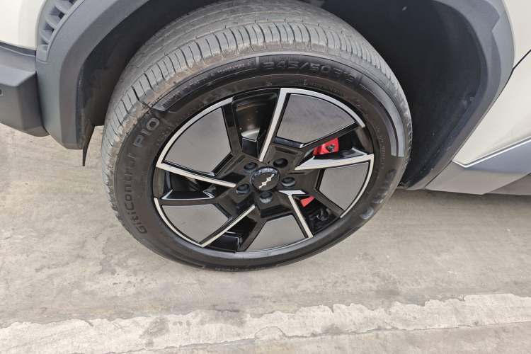 Used Formula Leopard Titanium 3 2025 501 km All-Wheel Drive Intelligent Driving Max Edition
