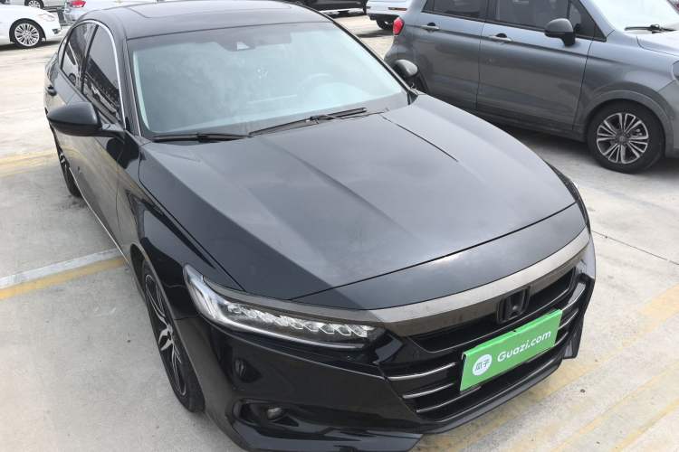 Used Honda Accord 2022 260TURBO Phantom Night · Prestige Edition Front Right 45 Deg