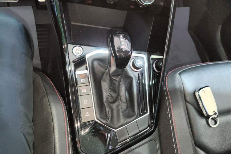 Used Volkswagen Tayron 2019 330TSI Two-Wheel Drive Luxury Model China VI Standard
