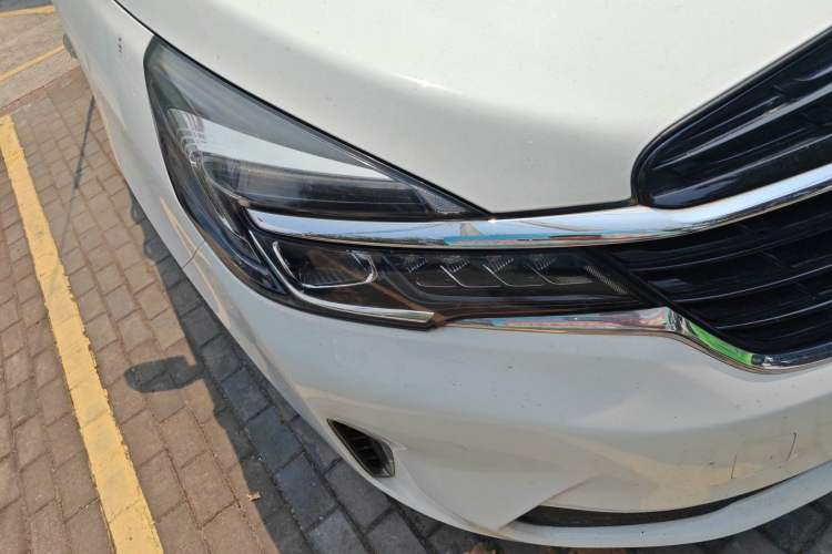 Used Buick GL8 2021 Land Cruiser Executive Class 652T Luxury Model Right Front Headlight