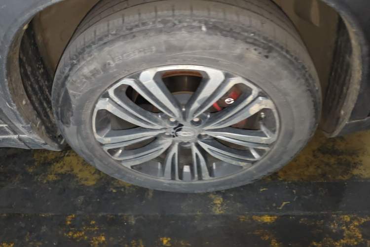 Used Chery Tiggo 8 2019 1.6 TGDI Automatic Luxury Model Right Front Wheel Hub