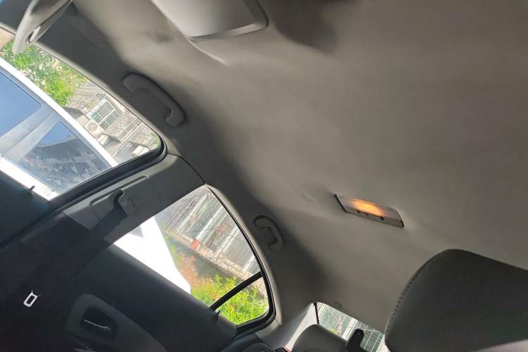 Used Chevrolet Cruze 2012 1.6L SL MT Headliner