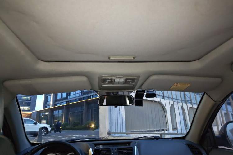 Used Geely Auto GX7 2013 1.8L Manual Elite Model
