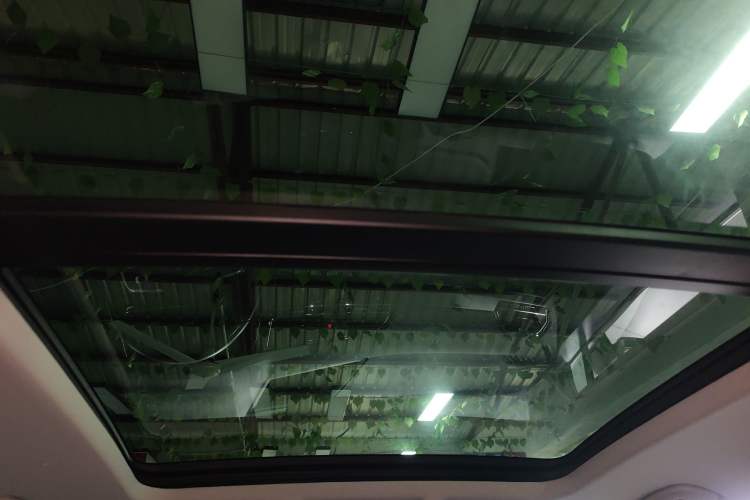 Used Volkswagen Tiguan L 2021 330TSI Automatic Two-Wheel Drive R-Line Flagship Edition
