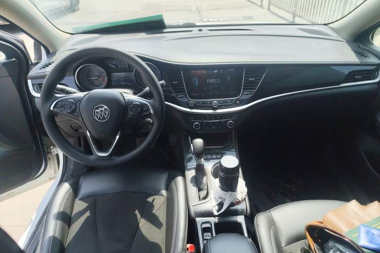 Used Buick Verano 2017 Sedan 20T Dual-Clutch Elite Model Center Console