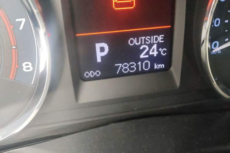 Used Toyota Corolla 2018 1.2T S-CVT GL-i Zhihui Edition Odometer Close Up