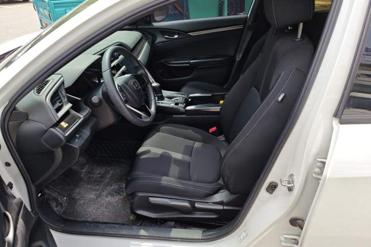 Used Honda Civic 2021 HATCHBACK 220TURBO CVT New Trendsetter Left Front Seat