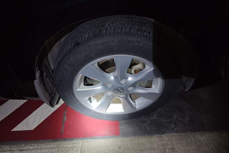 Used Nissan Tiida 2011 1.6L CVT Comfort Model
