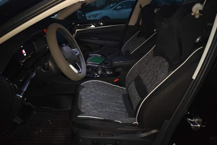 Used Volkswagen Passat 2025 Outstanding Model 330TSI Elite Edition
