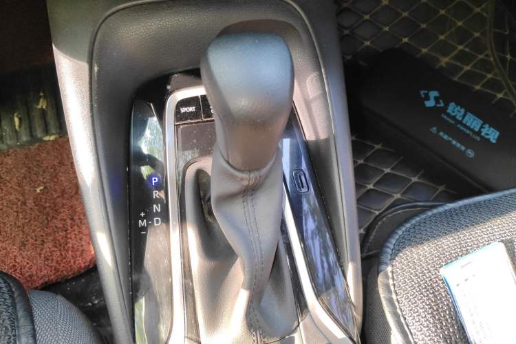 Used Toyota Levin 2019 185T CVT Luxury Edition China VI Standard Gear Lever
