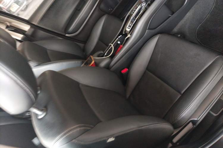 Used Honda Vezel 2016 1.8L CVT Front-Wheel Drive Pioneer Edition