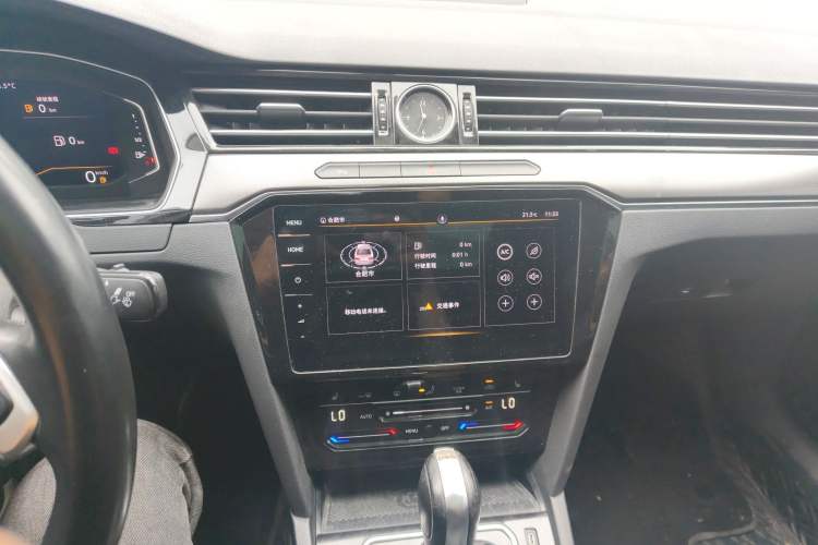 Used Volkswagen Magotan 2020 330TSI DSG Luxury Edition Audio And AC Panel