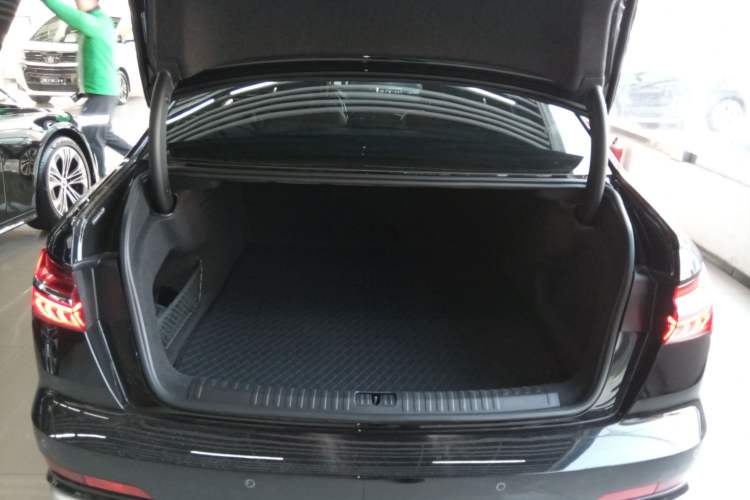 Used Audi A6L 2025 Revised 45 TFSI Prestige Dynamic Edition
