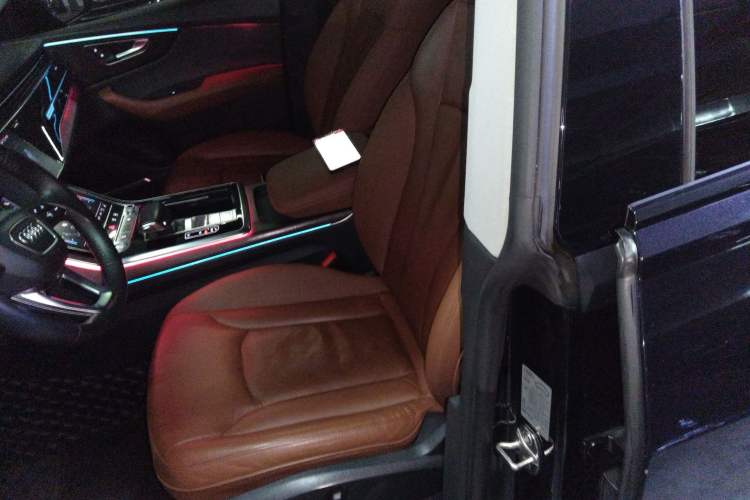 Used Audi Q8 2019 55 TFSI Luxury Dynamic Model
