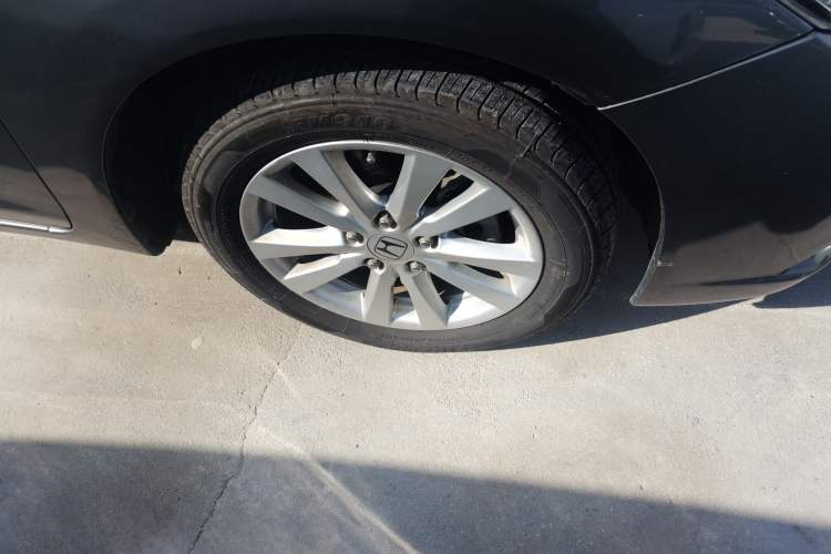 Used Honda Civic 2013 10th Anniversary 1.8L Automatic Luxury Edition Right Front Wheel Hub