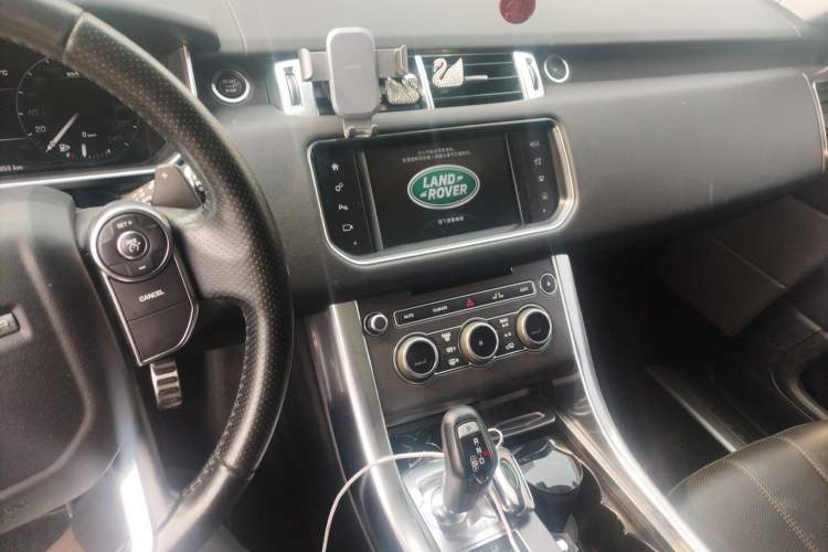 Used Land Rover Range Sport 2015 3.0 SC V6 HSE DYNAMIC
