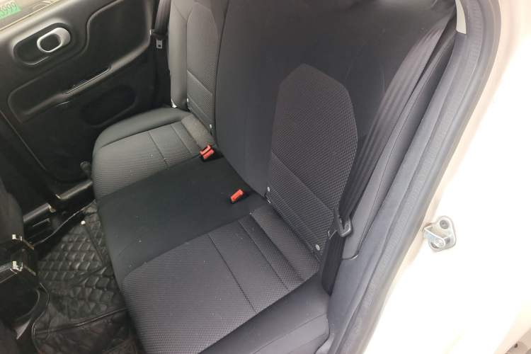 Used MG 3 2014 1.5L AMT Elite Edition Left Rear Seat
