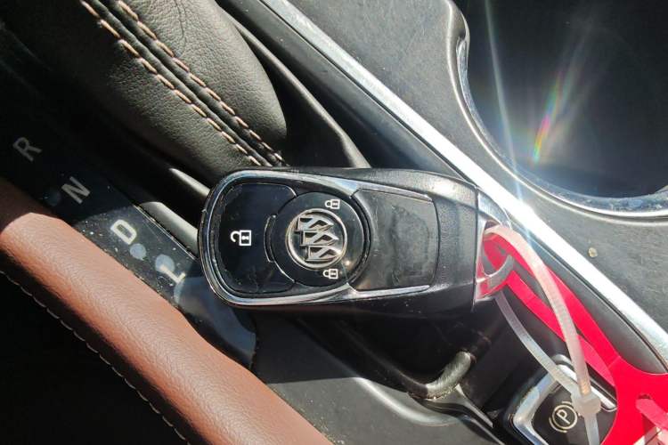 Used Buick Envision 2016 20T Two-Wheel-Drive Elite Model
