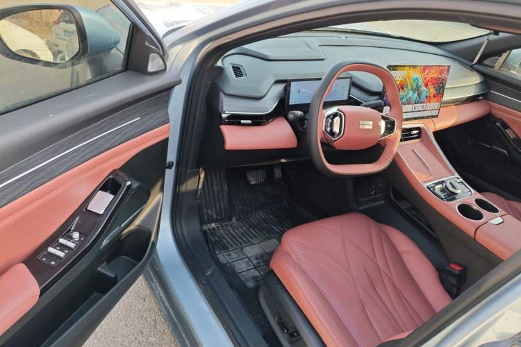 Used Geely Galaxy L6 2025 EM-i 140km Starship Edition
