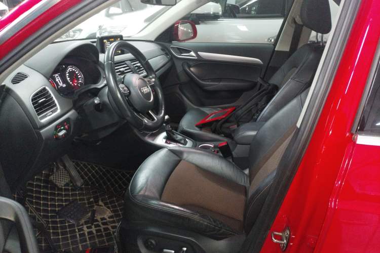 Used Audi Q3 2016 35 TFSI Fashion Model
