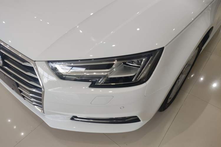 Used Audi A4L 2018 30th Anniversary Edition 40 TFSI Trendy Model
