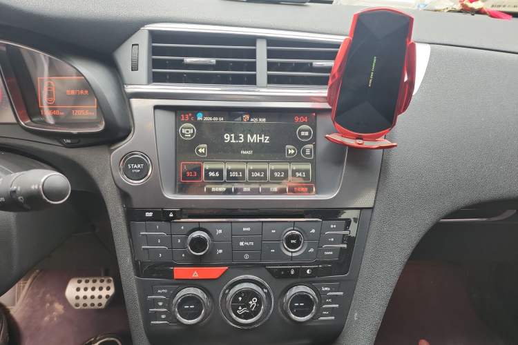 Used DS 6 2014 1.6T Luxury Edition THP200
