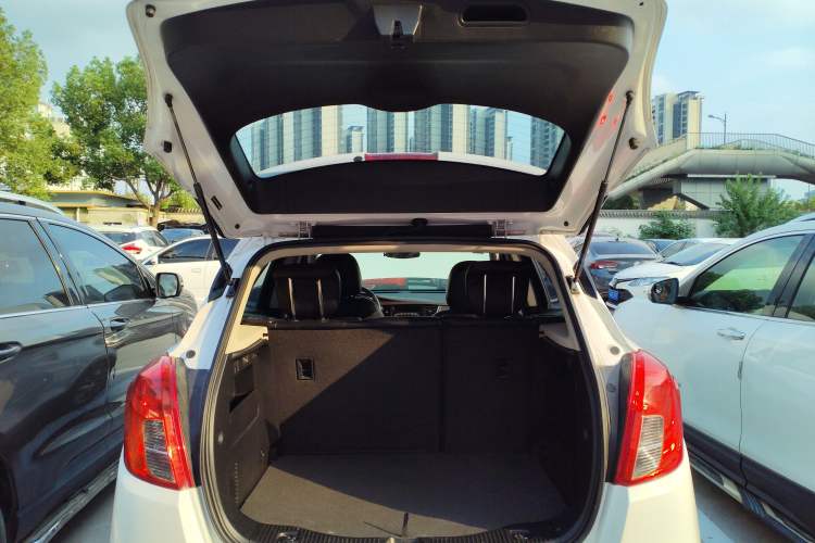 Used Buick Encore 2016 18T Automatic Two-Wheel Drive Urban Leading Edition