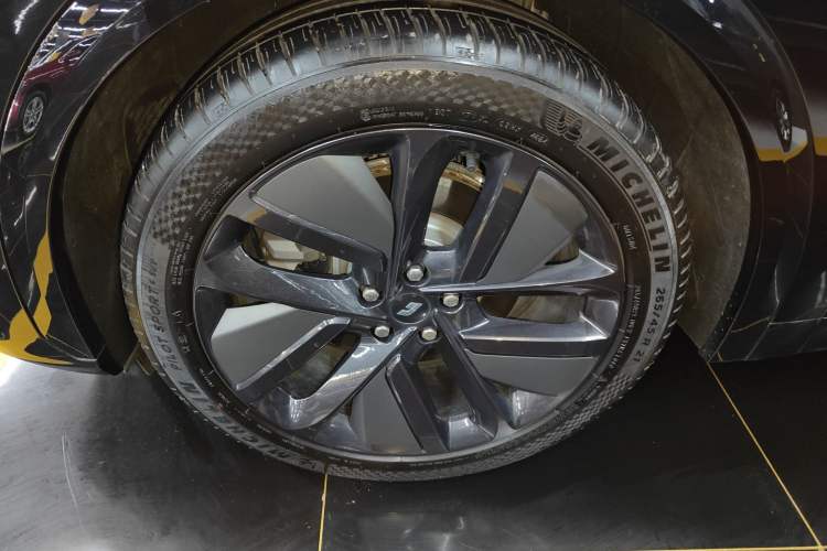 Used Li Auto L7 2024 Pro Model
