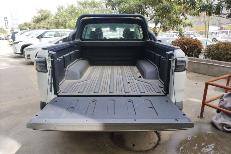 Used Radar King Kong 2025 460 km All-Wheel Drive Long-Box Version – Mighty King Kong Trunk