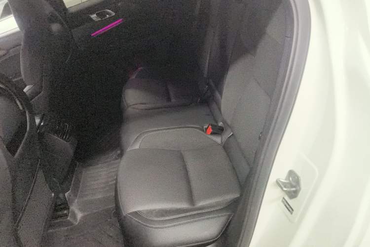 Used Lynk & Co 03 2022 1.5TD DCT JingPro Left Rear Seat