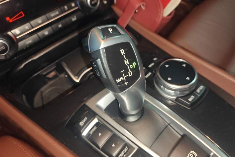 Used BMW 5 Series GT 2014 535i Leading Model Gear Lever