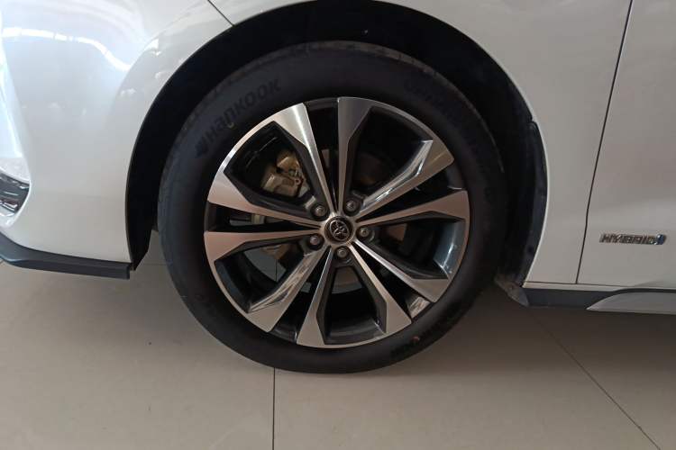 Used Toyota Granvia 2023 2.5L Hybrid Prestige VIP Edition