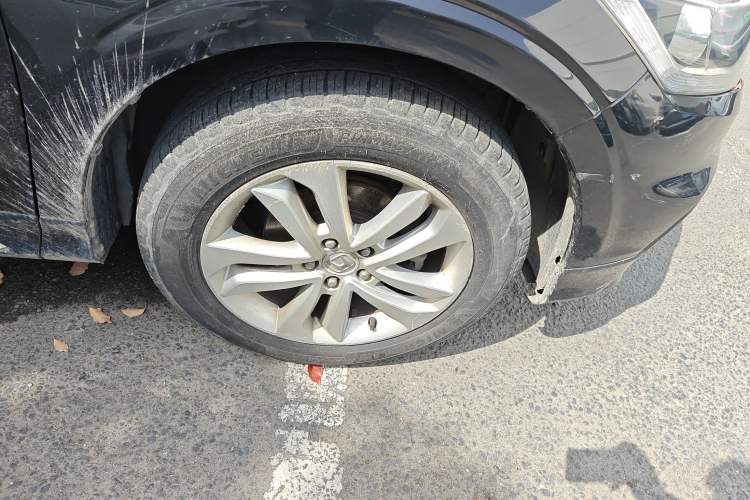 Used Honda Crosstour 2014 2.4L Luxury Edition Right Front Wheel Hub