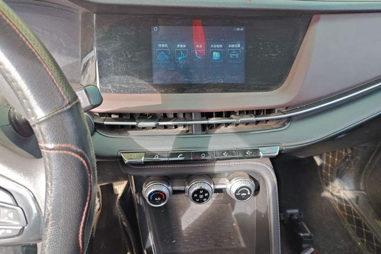 Used CHANGAN CS15 2019 1.5L Manual Entry-Level Version China VI Standard Audio And AC Panel