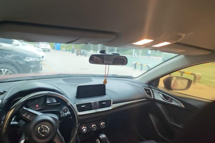 Used Mazda 3 Axela 2017 Sedan 1.5L Automatic Comfort Model Emission Standard China V Headliner